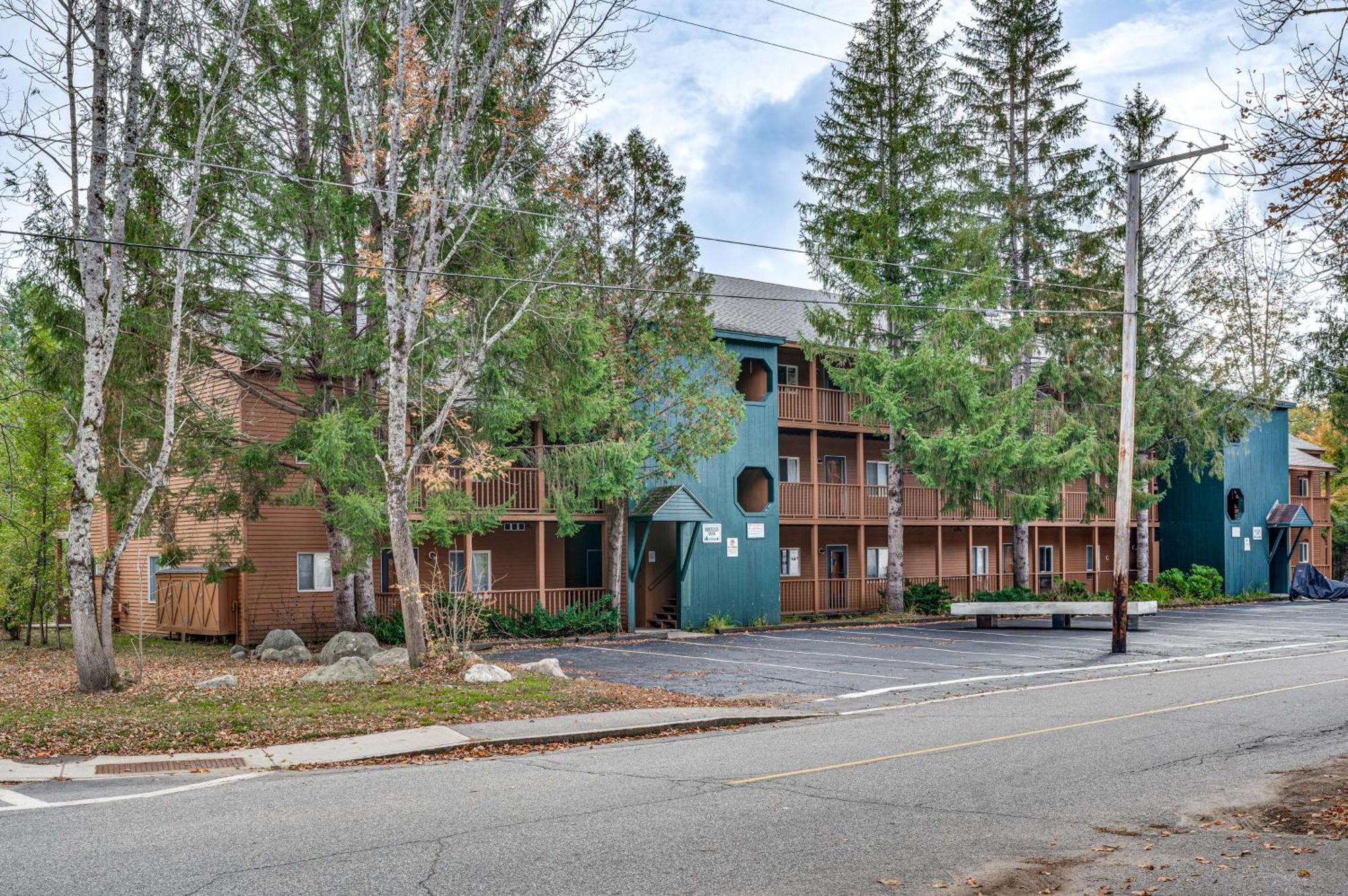 Apartment With Balcony 2 Mi To Loon Mtn!