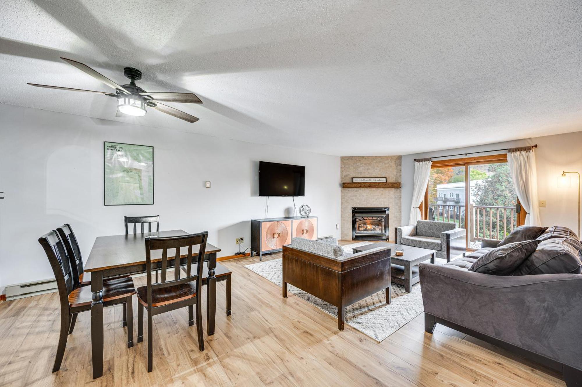 Apartment With Balcony 2 Mi To Loon Mtn!